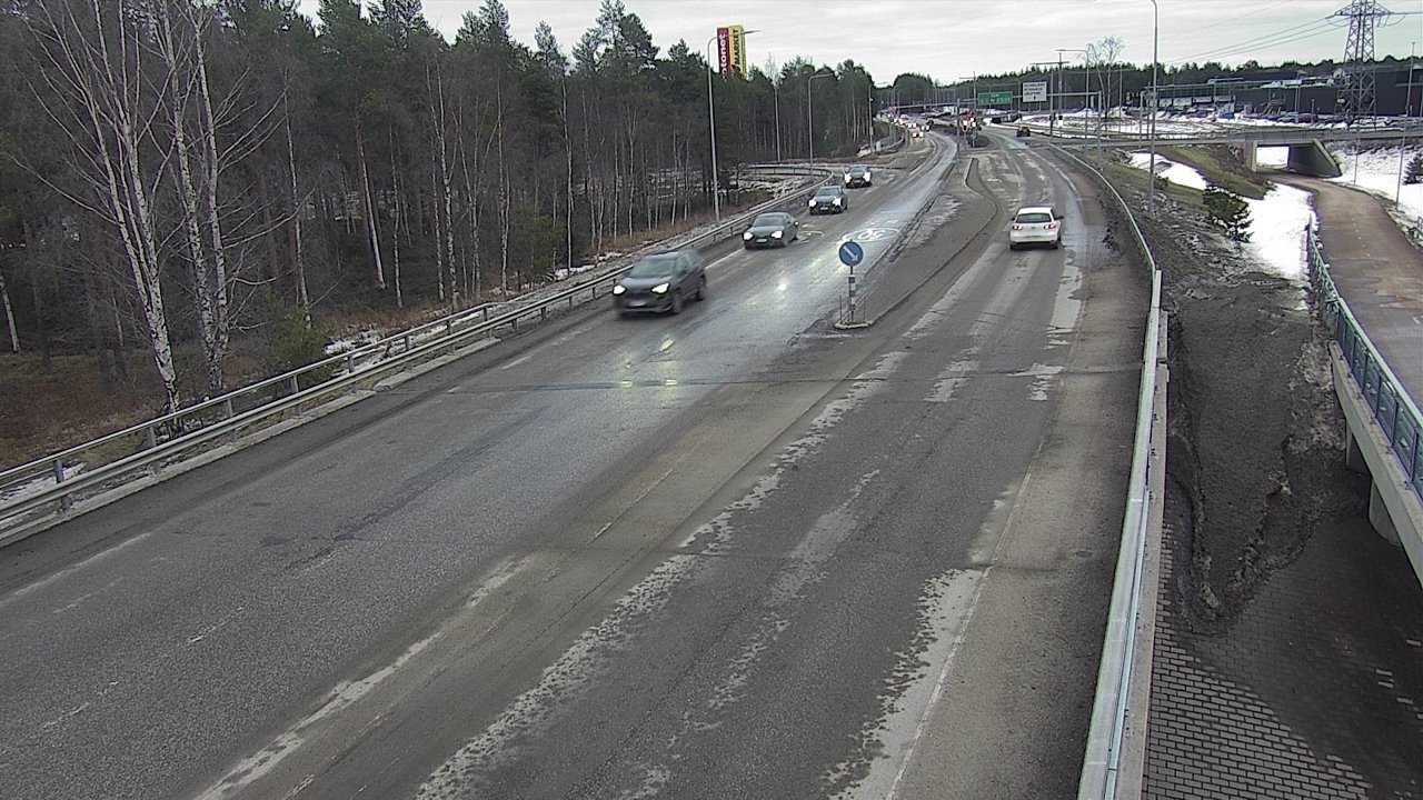 Weather Camera Image Väg 4 Oleåborg, Pateniemi, Oulu, Pohjois-Pohjanmaa