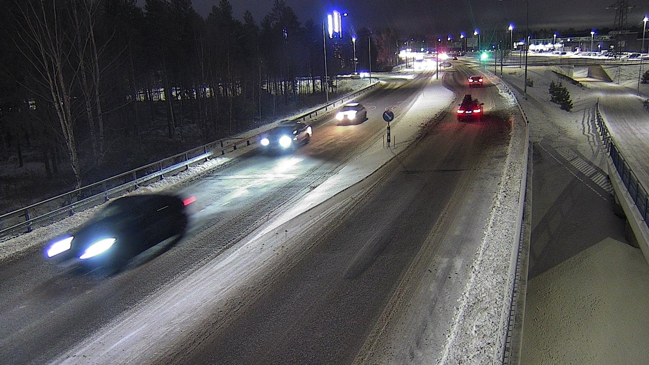 Weather Camera Image Väg 4 Oleåborg, Pateniemi, Oulu, Pohjois-Pohjanmaa