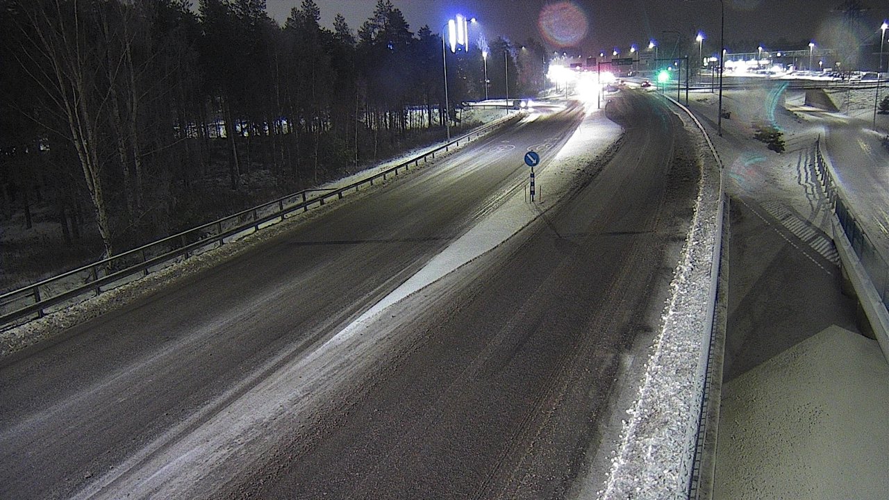 Weather Camera Image Väg 4 Oleåborg, Pateniemi, Oulu, Pohjois-Pohjanmaa