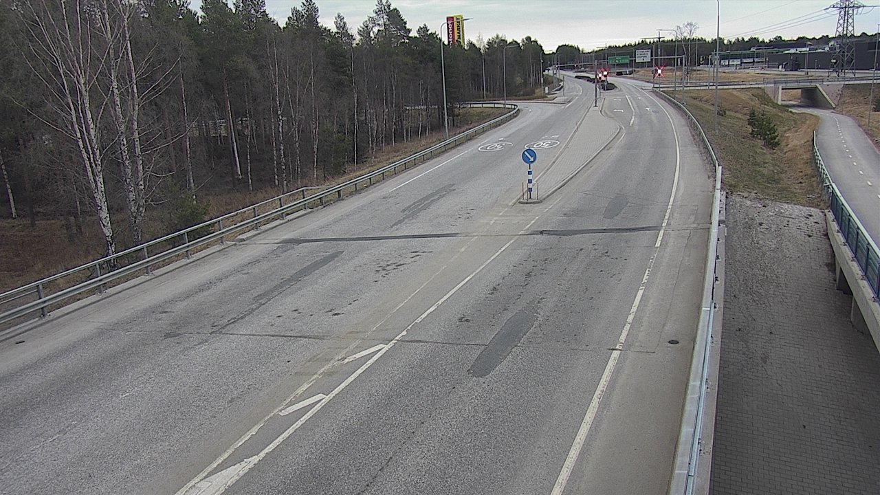 Weather Camera Image Väg 4 Oleåborg, Pateniemi, Oulu, Pohjois-Pohjanmaa