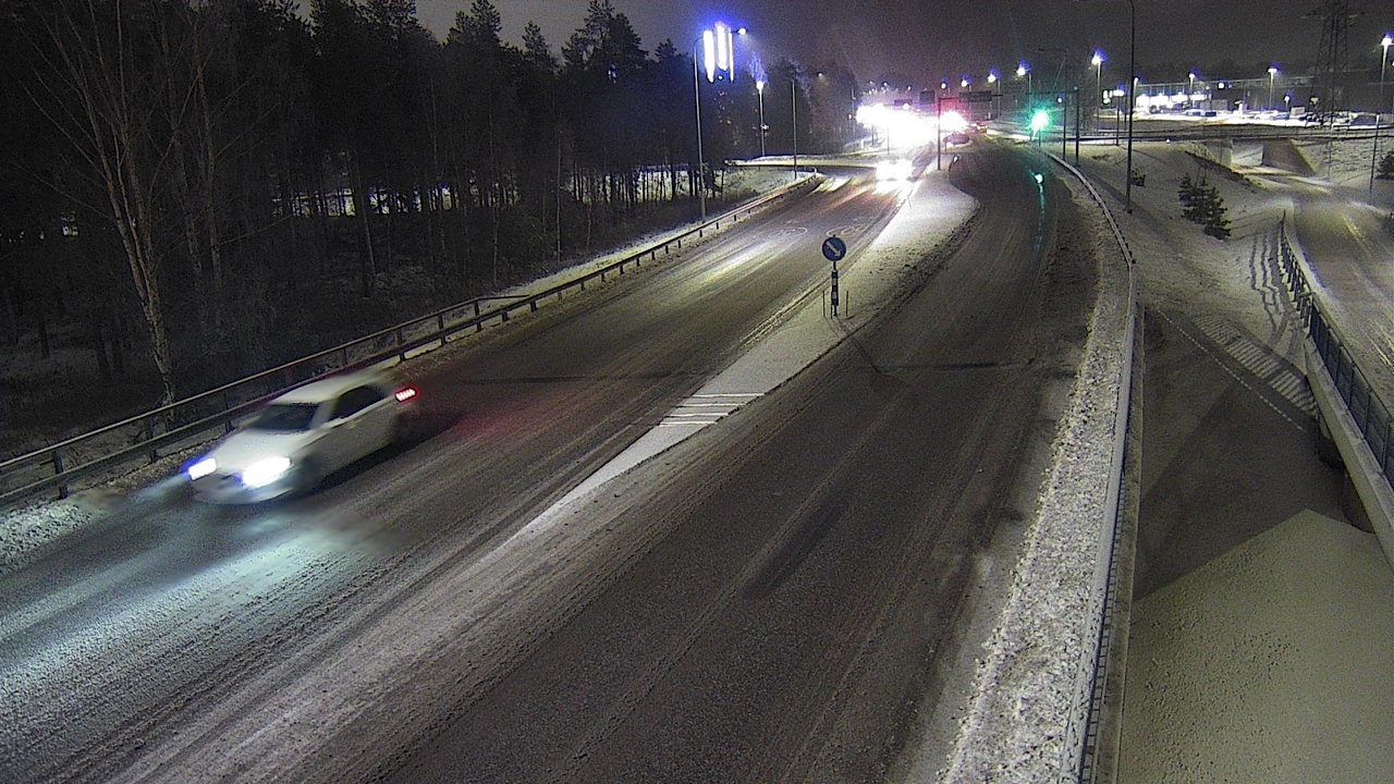 Weather Camera Image Väg 4 Oleåborg, Pateniemi, Oulu, Pohjois-Pohjanmaa