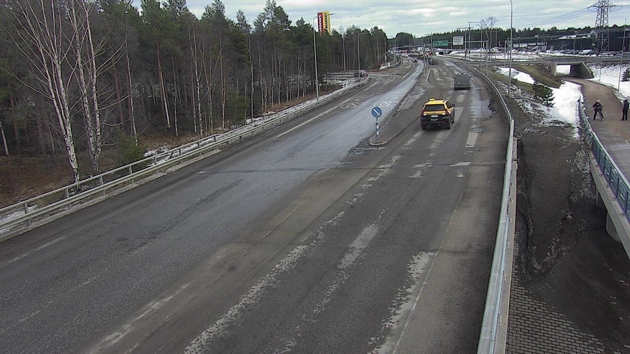 Weather Camera Image Road 4 Oulu, Pateniemi, Oulu, Pohjois-Pohjanmaa