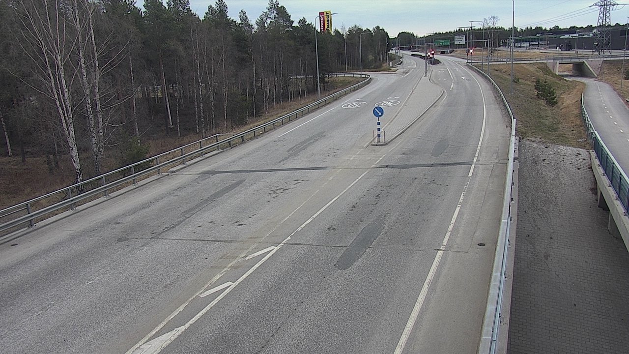Weather Camera Image Väg 4 Oleåborg, Pateniemi, Oulu, Pohjois-Pohjanmaa