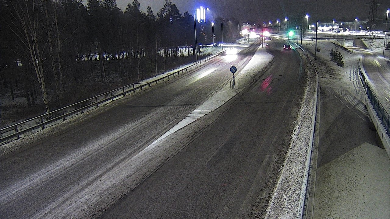 Weather Camera Image Väg 4 Oleåborg, Pateniemi, Oulu, Pohjois-Pohjanmaa