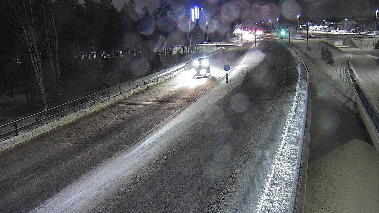 Weather Camera Image Väg 4 Oleåborg, Pateniemi, Oulu, Pohjois-Pohjanmaa