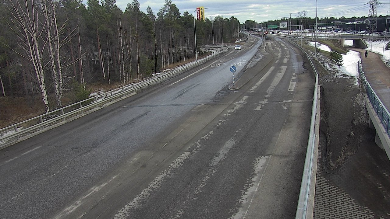 Weather Camera Image Road 4 Oulu, Pateniemi, Oulu, Pohjois-Pohjanmaa