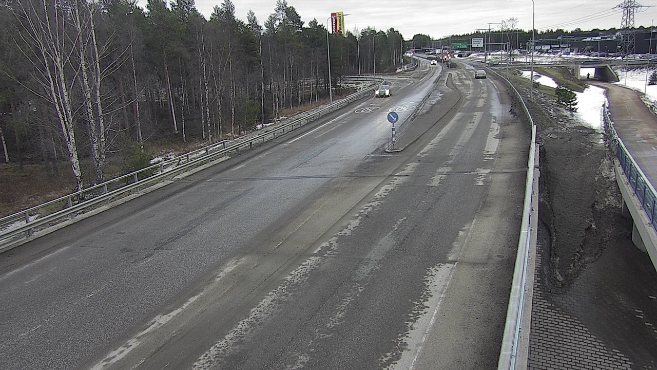 Weather Camera Image Väg 4 Oleåborg, Pateniemi, Oulu, Pohjois-Pohjanmaa