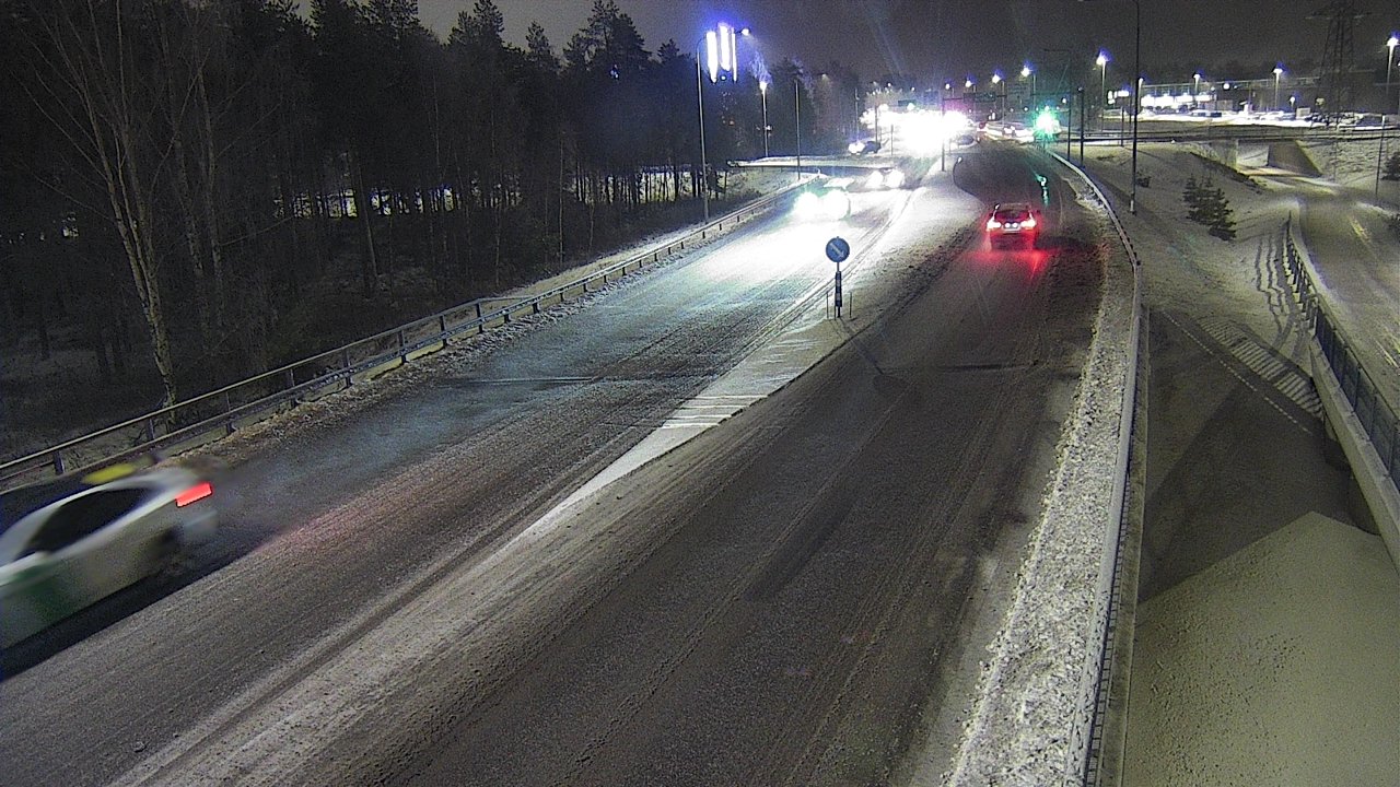 Weather Camera Image Väg 4 Oleåborg, Pateniemi, Oulu, Pohjois-Pohjanmaa