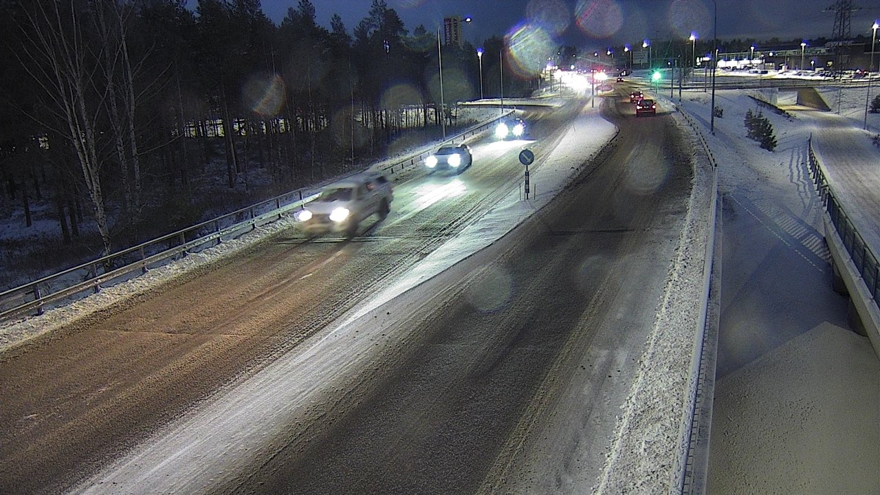 Weather Camera Image Väg 4 Oleåborg, Pateniemi, Oulu, Pohjois-Pohjanmaa