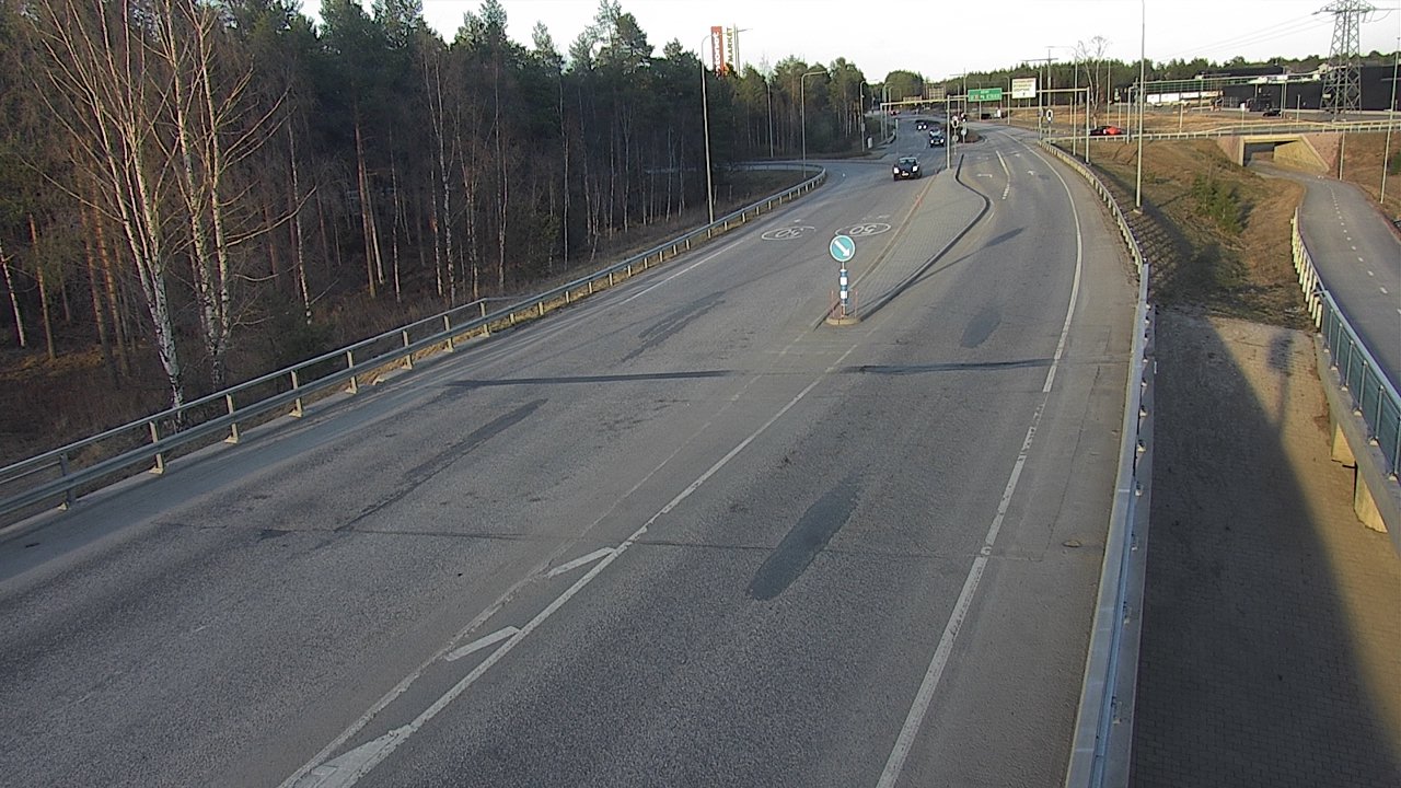 Weather Camera Image Road 4 Oulu, Pateniemi, Oulu, Pohjois-Pohjanmaa