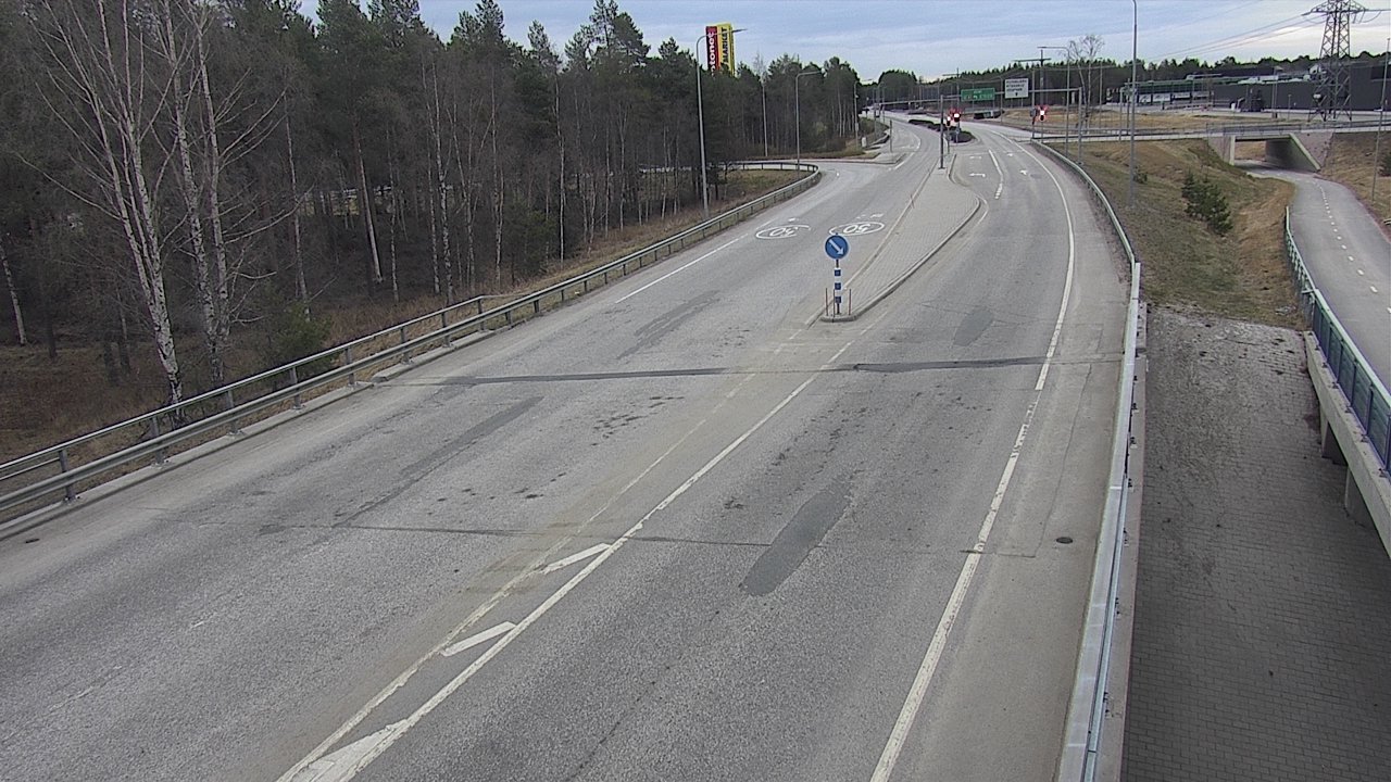 Weather Camera Image Väg 4 Oleåborg, Pateniemi, Oulu, Pohjois-Pohjanmaa