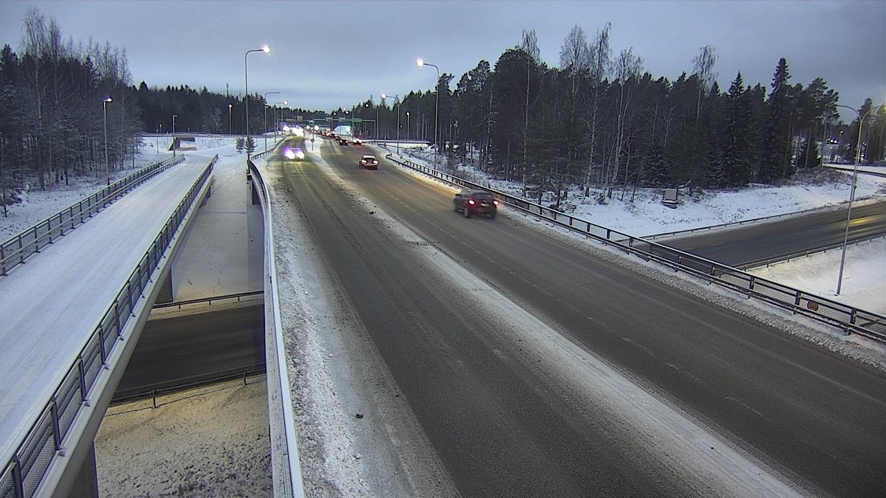 Weather Camera Image Road 4 Oulu, Pateniemi, Oulu, Pohjois-Pohjanmaa