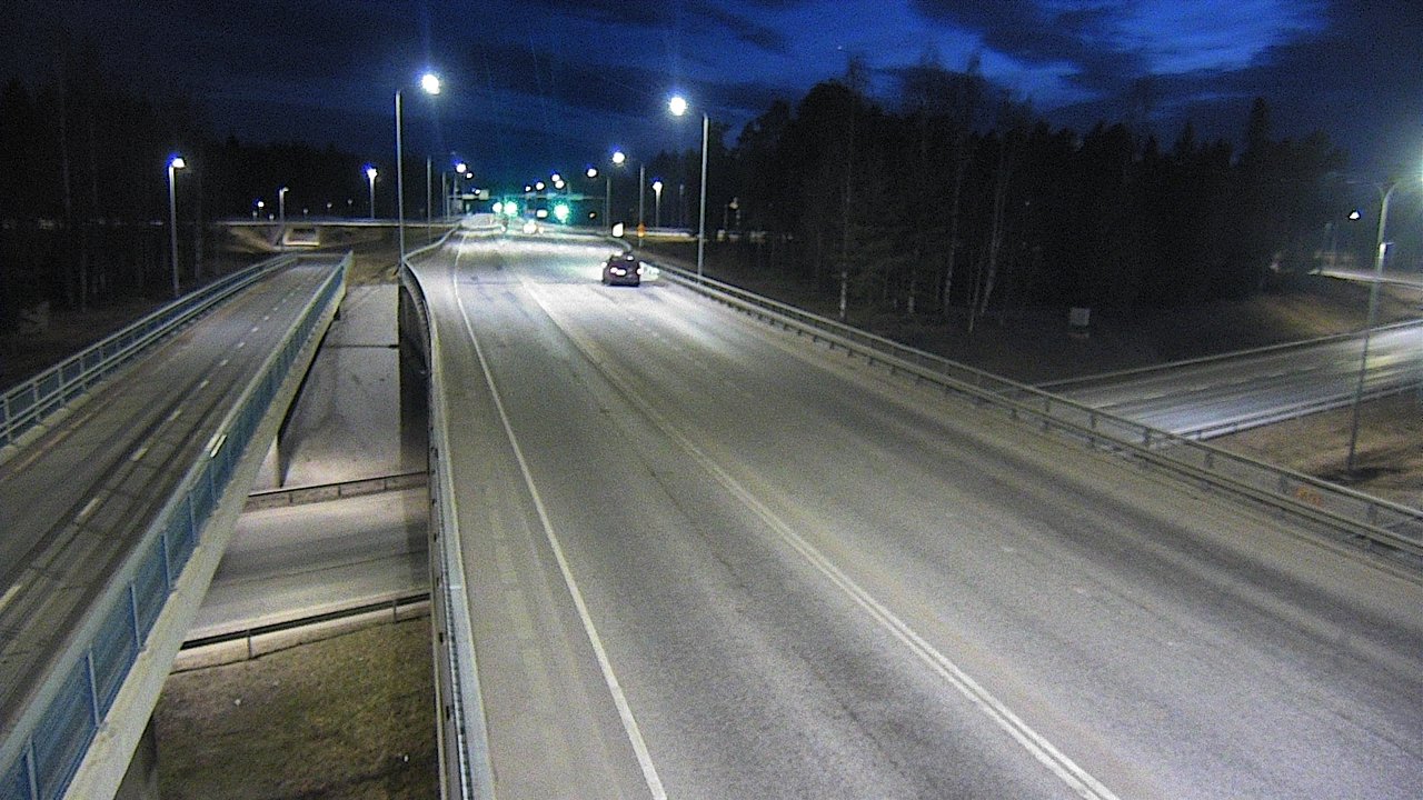Weather Camera Image Road 4 Oulu, Pateniemi, Oulu, Pohjois-Pohjanmaa