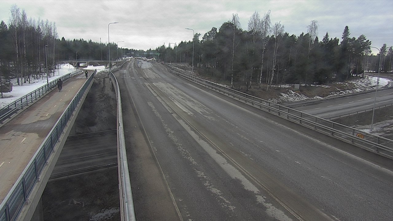 Weather Camera Image Väg 4 Oleåborg, Pateniemi, Oulu, Pohjois-Pohjanmaa