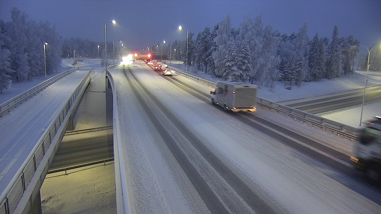 Weather Camera Image Road 4 Oulu, Pateniemi, Oulu, Pohjois-Pohjanmaa