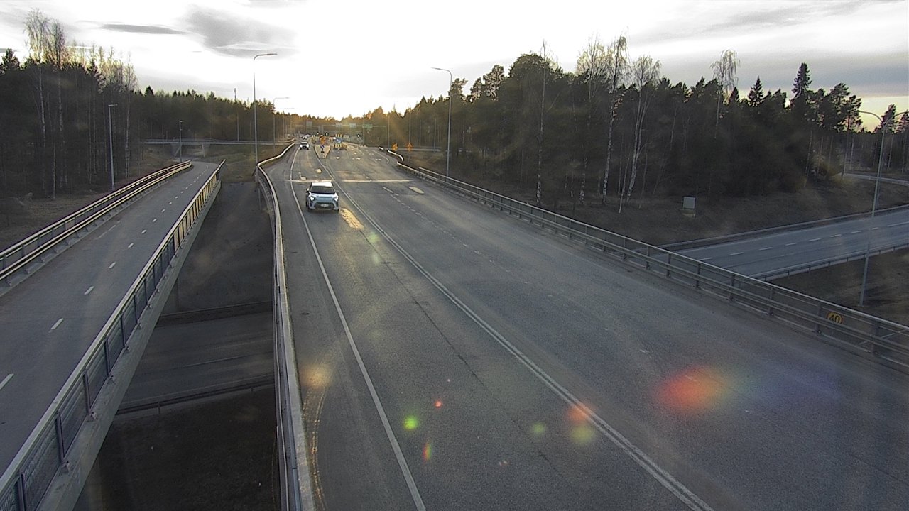 Weather Camera Image Road 4 Oulu, Pateniemi, Oulu, Pohjois-Pohjanmaa