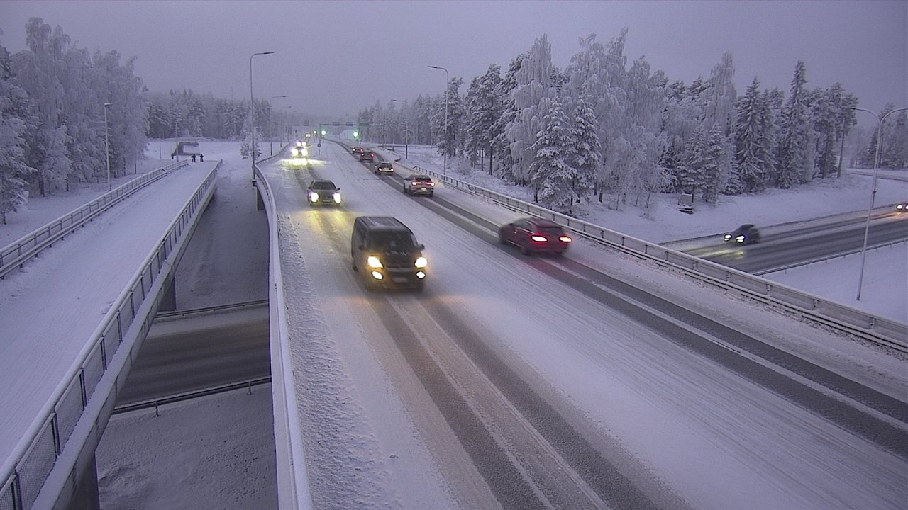 Weather Camera Image Road 4 Oulu, Pateniemi, Oulu, Pohjois-Pohjanmaa