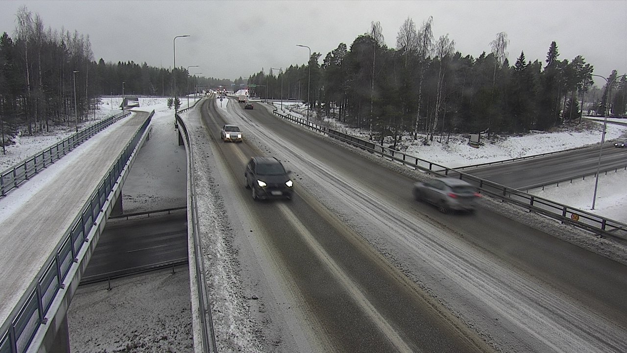 Weather Camera Image Väg 4 Oleåborg, Pateniemi, Oulu, Pohjois-Pohjanmaa