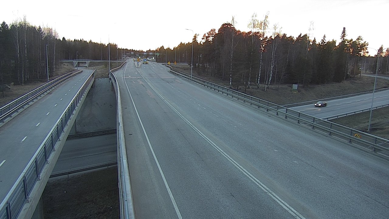 Weather Camera Image Road 4 Oulu, Pateniemi, Oulu, Pohjois-Pohjanmaa
