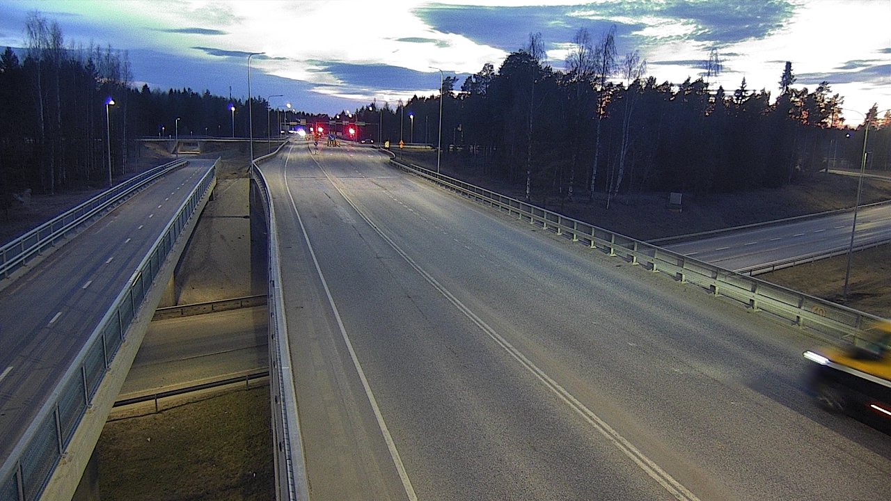 Weather Camera Image Road 4 Oulu, Pateniemi, Oulu, Pohjois-Pohjanmaa