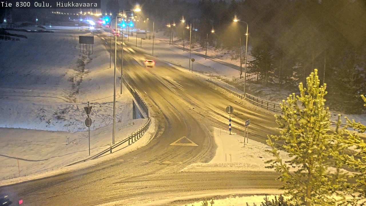 Weather Camera Image väg 8300 Oulu Hiukkavaara, Oulu, Pohjois-Pohjanmaa