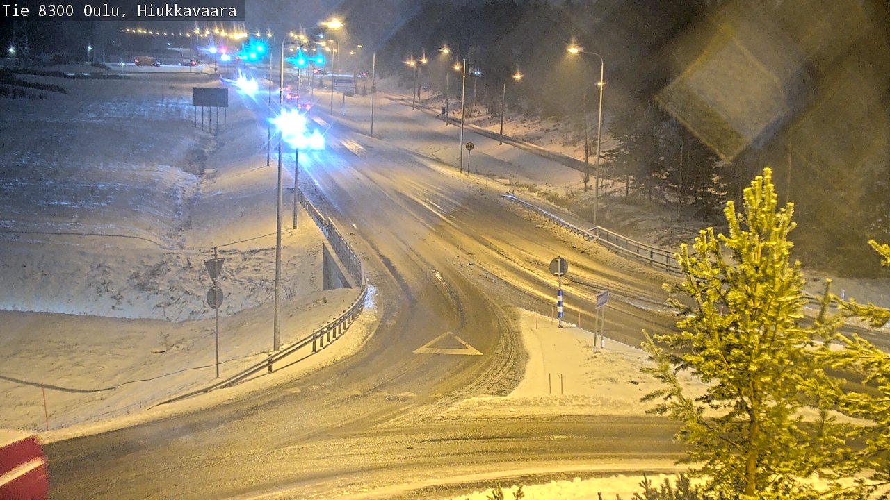 Weather Camera Image väg 8300 Oulu Hiukkavaara, Oulu, Pohjois-Pohjanmaa