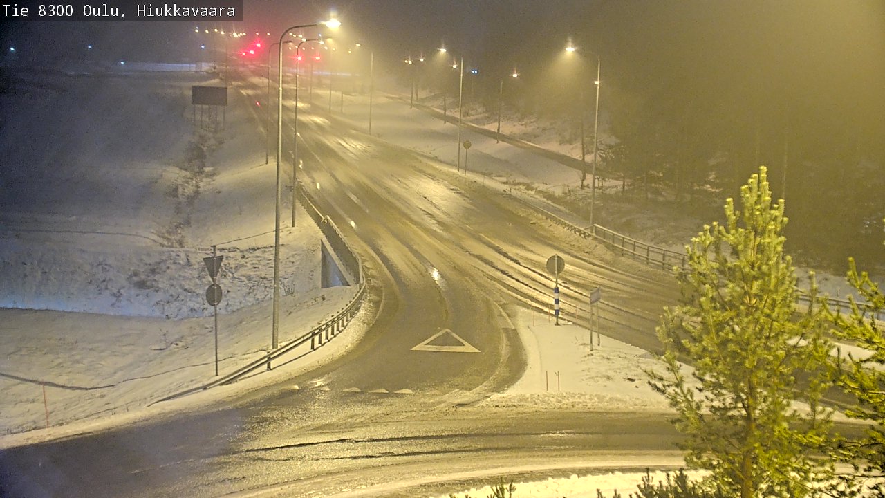 Weather Camera Image väg 8300 Oulu Hiukkavaara, Oulu, Pohjois-Pohjanmaa