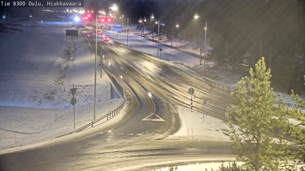 Weather Camera Image väg 8300 Oulu Hiukkavaara, Oulu, Pohjois-Pohjanmaa
