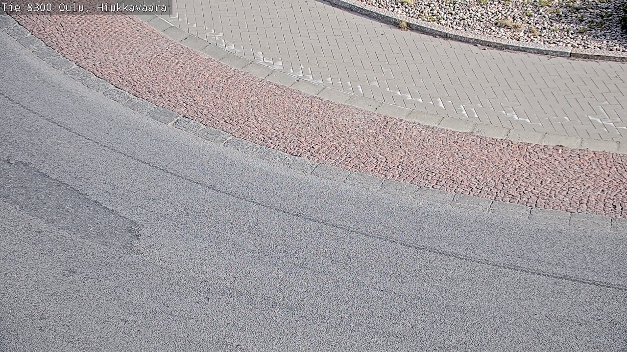Weather Camera Image road 8300 Oulu Hiukkavaara, Oulu, Pohjois-Pohjanmaa