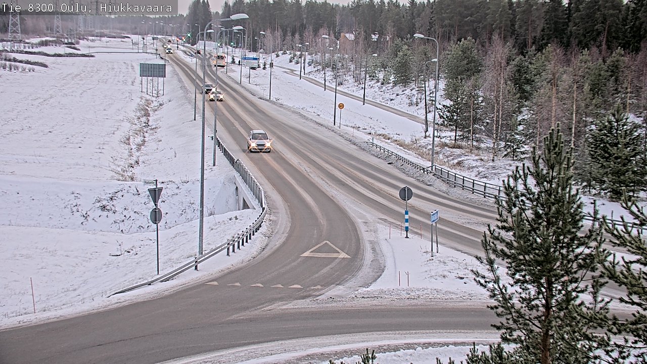 Weather Camera Image väg 8300 Oulu Hiukkavaara, Oulu, Pohjois-Pohjanmaa