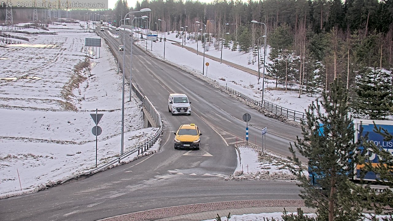 Weather Camera Image road 8300 Oulu Hiukkavaara, Oulu, Pohjois-Pohjanmaa