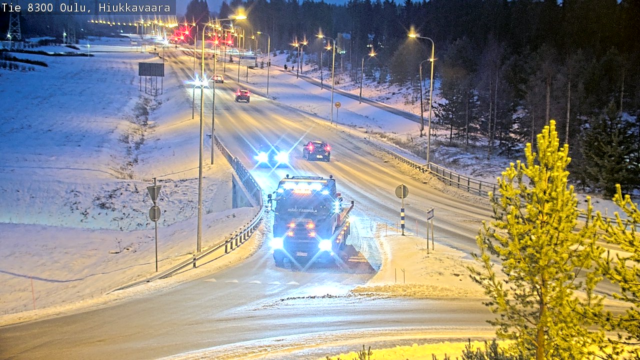 Weather Camera Image väg 8300 Oulu Hiukkavaara, Oulu, Pohjois-Pohjanmaa