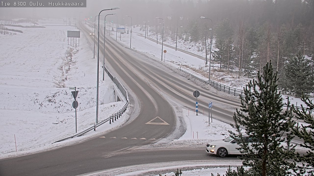 Weather Camera Image väg 8300 Oulu Hiukkavaara, Oulu, Pohjois-Pohjanmaa