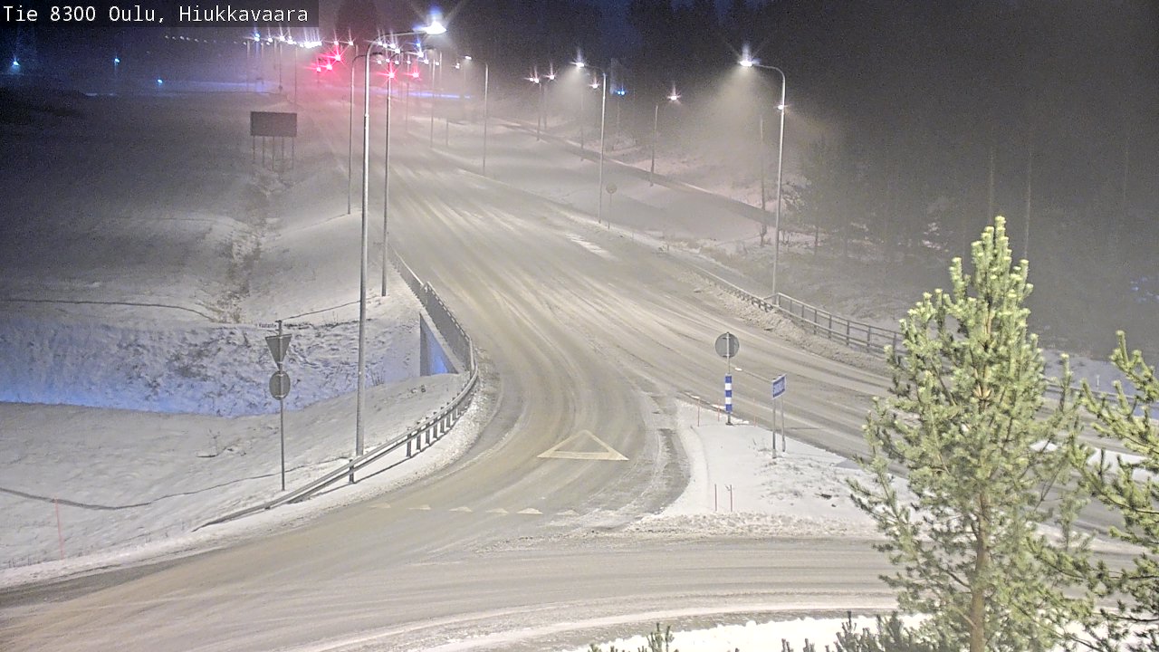 Weather Camera Image väg 8300 Oulu Hiukkavaara, Oulu, Pohjois-Pohjanmaa