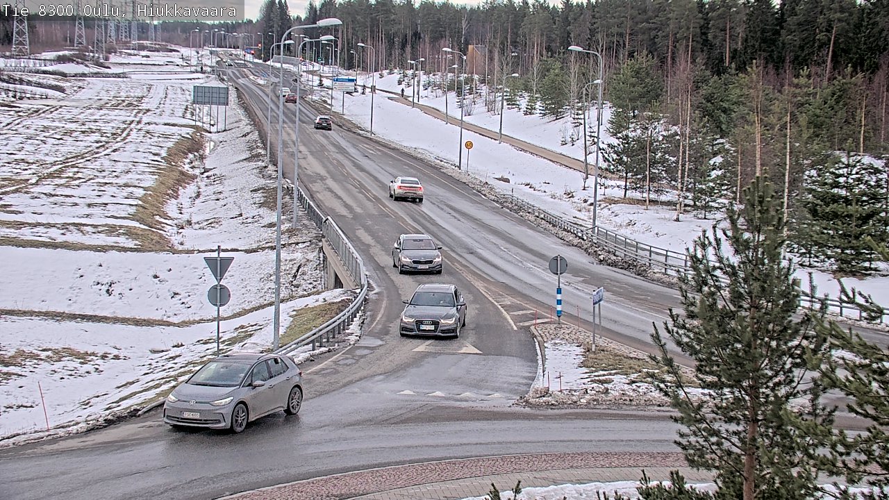 Weather Camera Image väg 8300 Oulu Hiukkavaara, Oulu, Pohjois-Pohjanmaa