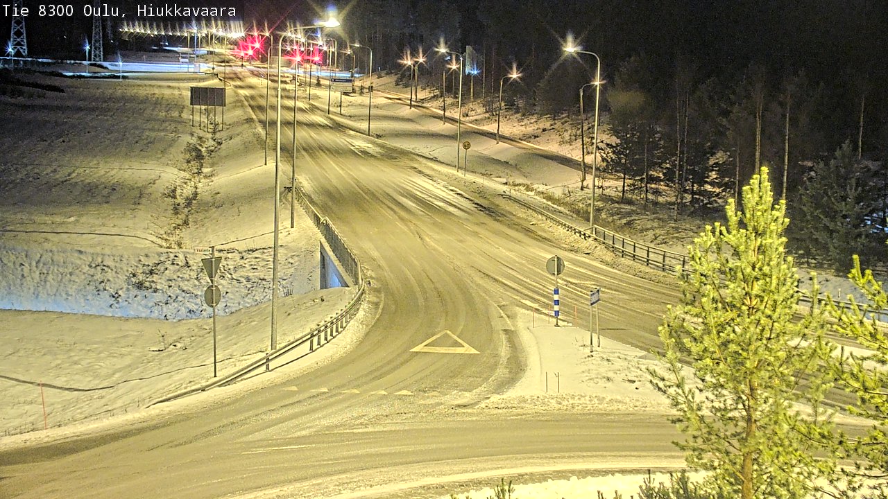 Weather Camera Image väg 8300 Oulu Hiukkavaara, Oulu, Pohjois-Pohjanmaa