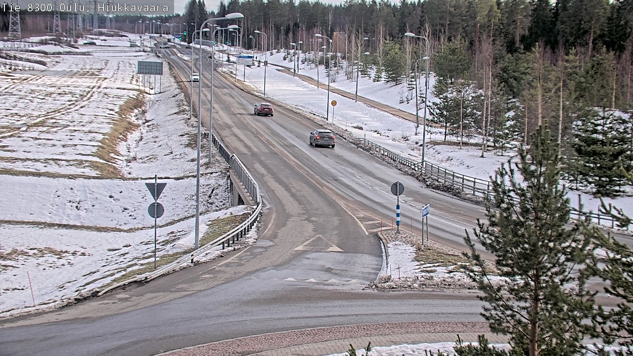 Weather Camera Image väg 8300 Oulu Hiukkavaara, Oulu, Pohjois-Pohjanmaa
