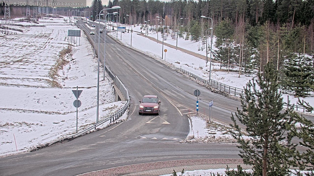 Weather Camera Image road 8300 Oulu Hiukkavaara, Oulu, Pohjois-Pohjanmaa