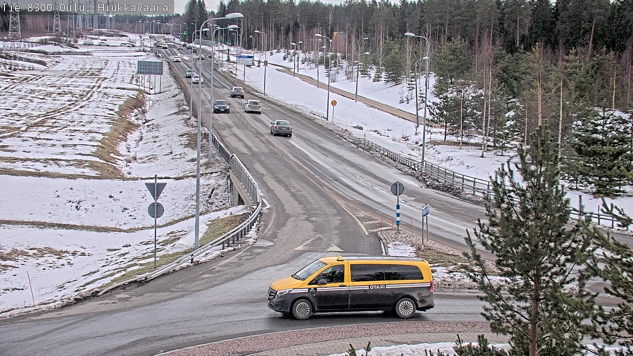 Weather Camera Image väg 8300 Oulu Hiukkavaara, Oulu, Pohjois-Pohjanmaa