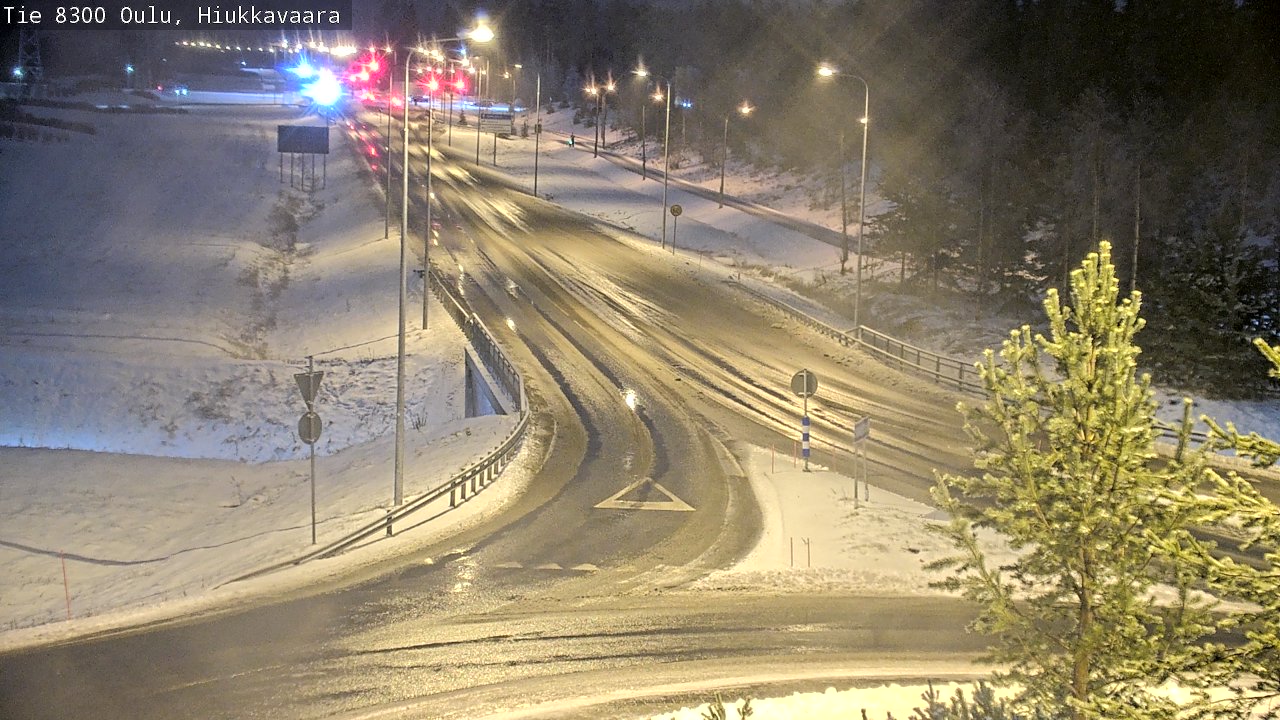 Weather Camera Image väg 8300 Oulu Hiukkavaara, Oulu, Pohjois-Pohjanmaa