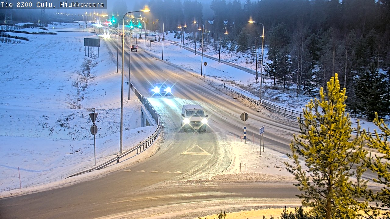 Weather Camera Image väg 8300 Oulu Hiukkavaara, Oulu, Pohjois-Pohjanmaa