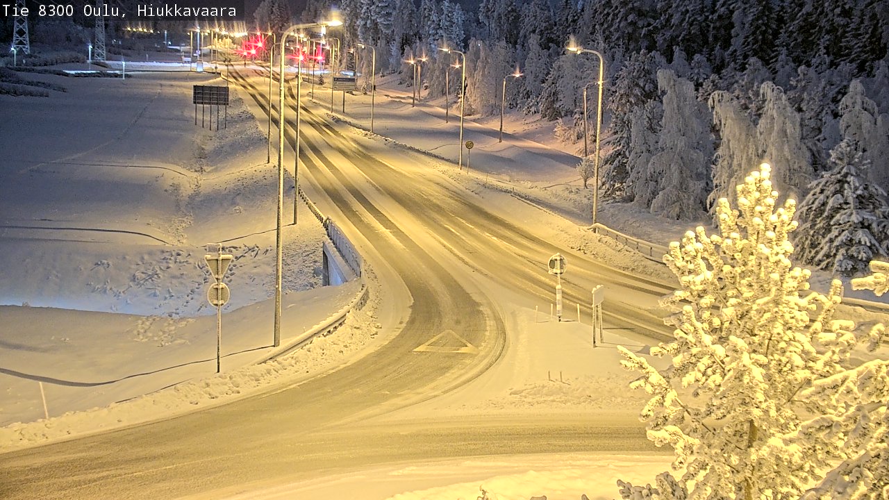 Weather Camera Image road 8300 Oulu Hiukkavaara, Oulu, Pohjois-Pohjanmaa