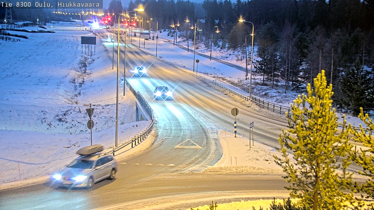 Weather Camera Image väg 8300 Oulu Hiukkavaara, Oulu, Pohjois-Pohjanmaa