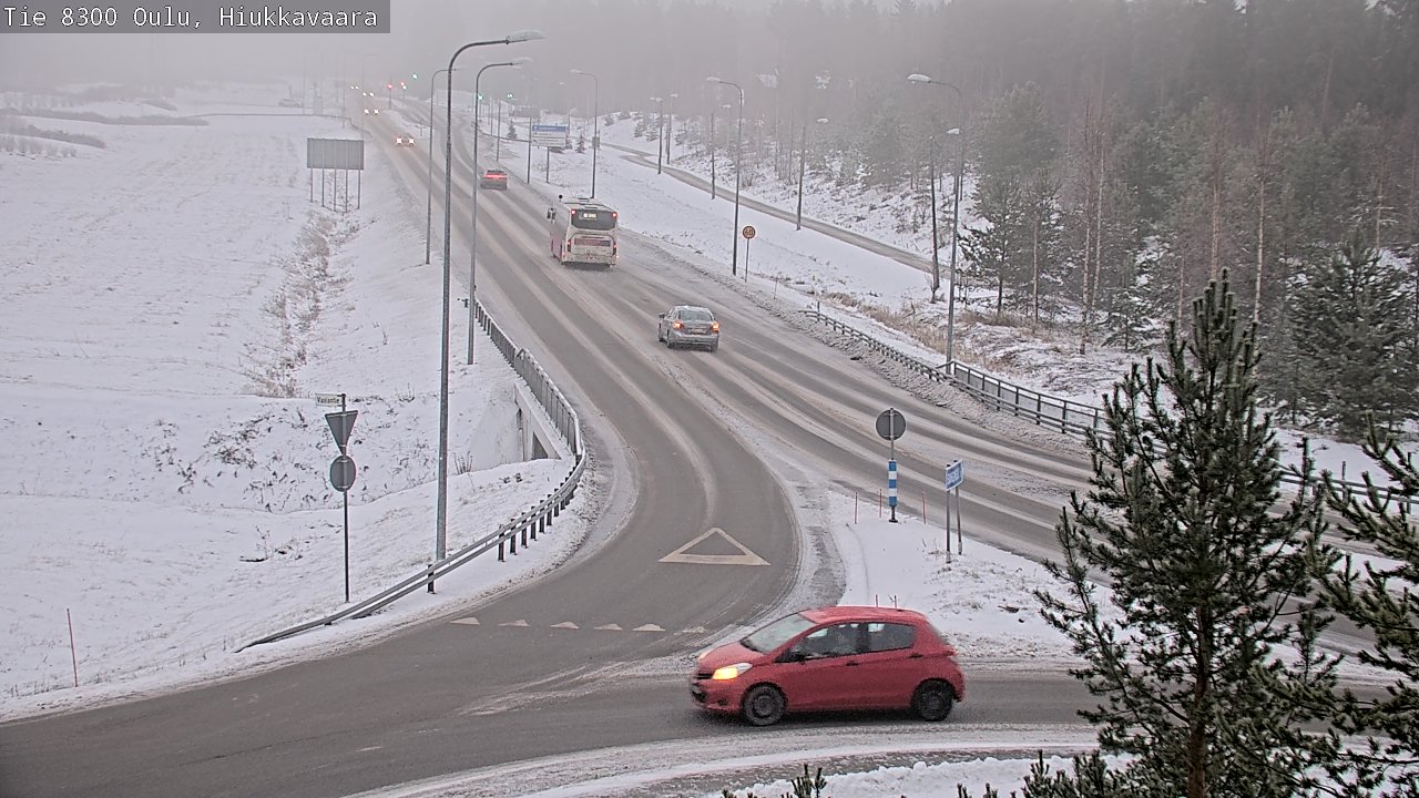Weather Camera Image väg 8300 Oulu Hiukkavaara, Oulu, Pohjois-Pohjanmaa
