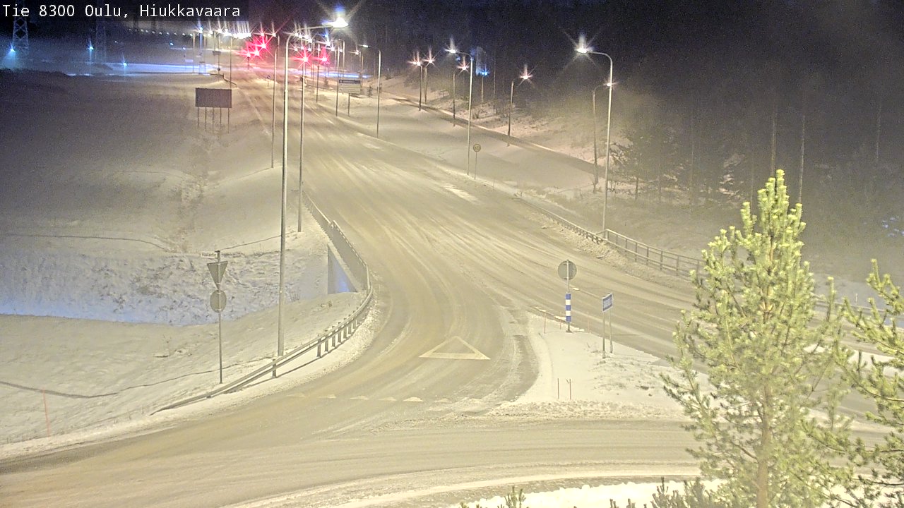 Weather Camera Image väg 8300 Oulu Hiukkavaara, Oulu, Pohjois-Pohjanmaa