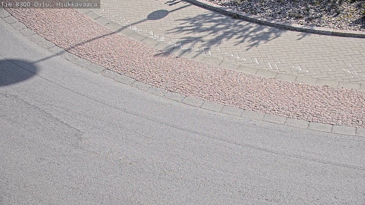Weather Camera Image road 8300 Oulu Hiukkavaara, Oulu, Pohjois-Pohjanmaa