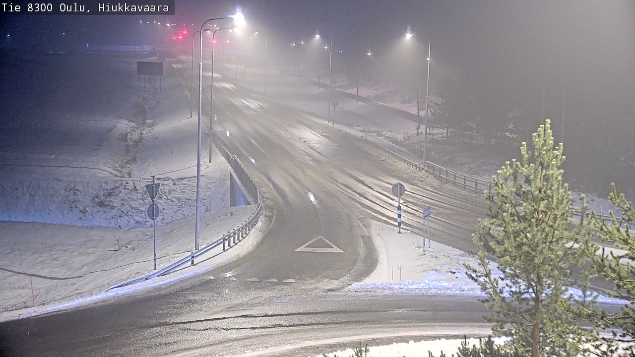 Weather Camera Image väg 8300 Oulu Hiukkavaara, Oulu, Pohjois-Pohjanmaa