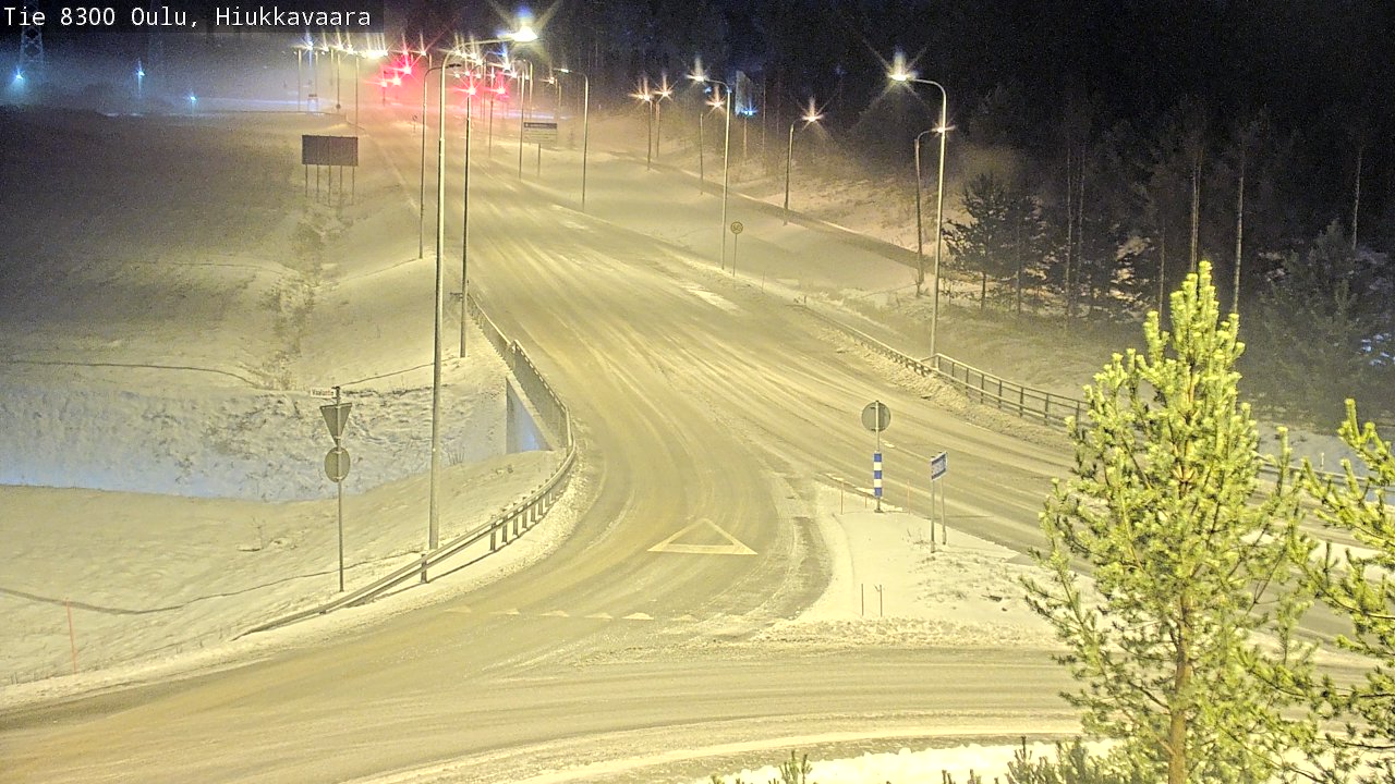 Weather Camera Image väg 8300 Oulu Hiukkavaara, Oulu, Pohjois-Pohjanmaa