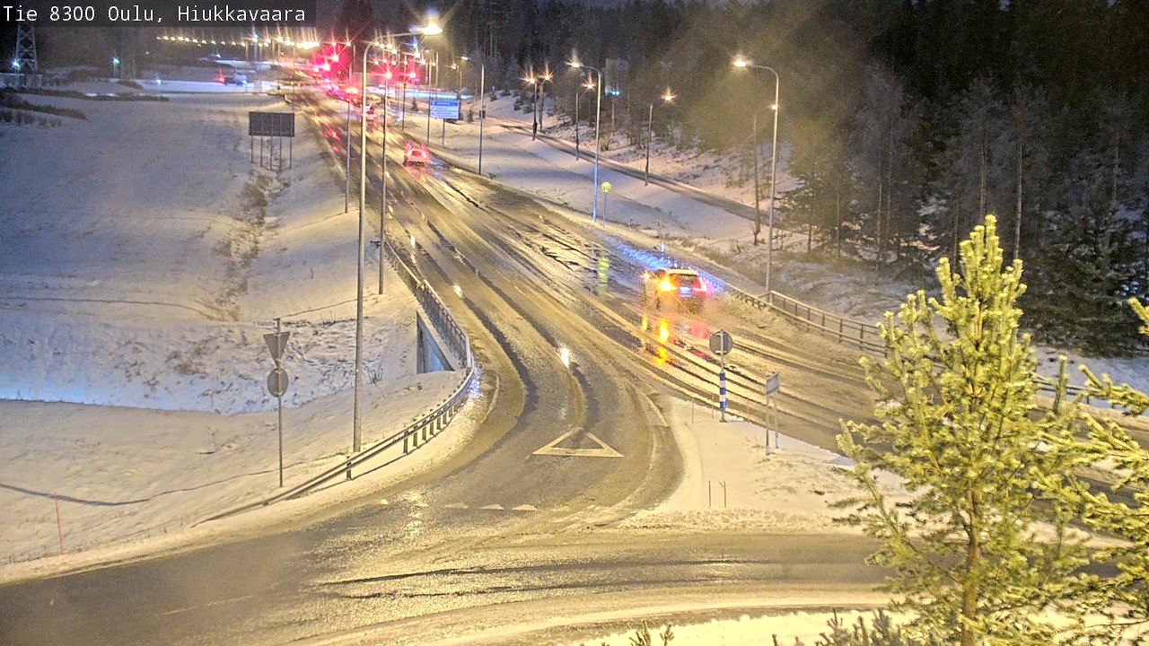 Weather Camera Image väg 8300 Oulu Hiukkavaara, Oulu, Pohjois-Pohjanmaa