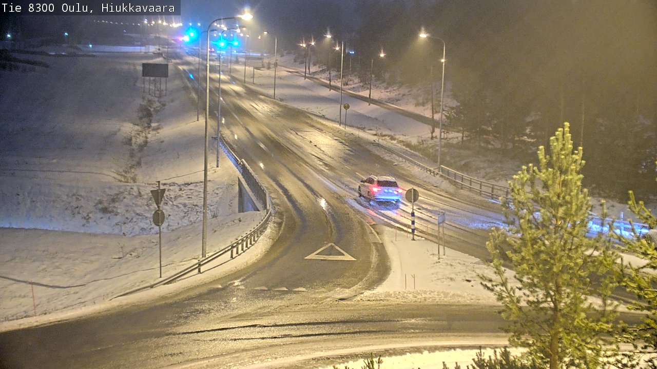 Weather Camera Image väg 8300 Oulu Hiukkavaara, Oulu, Pohjois-Pohjanmaa